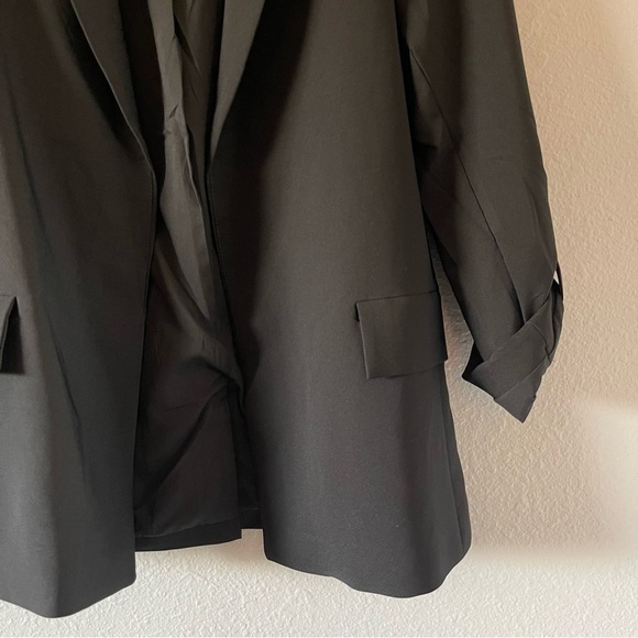 NWT Love Tree Women's Black Rolled Sleeve Open Blazer Suit Jacket Size Large - Picture 2 of 5